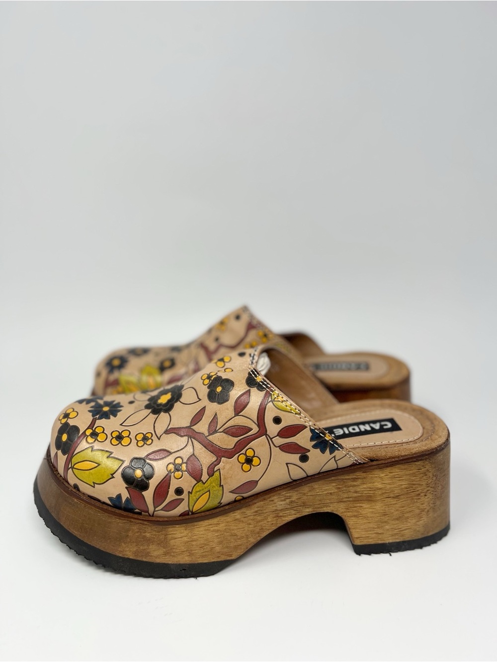 Candies Y2K Floral Gardener Clogs
Size 8